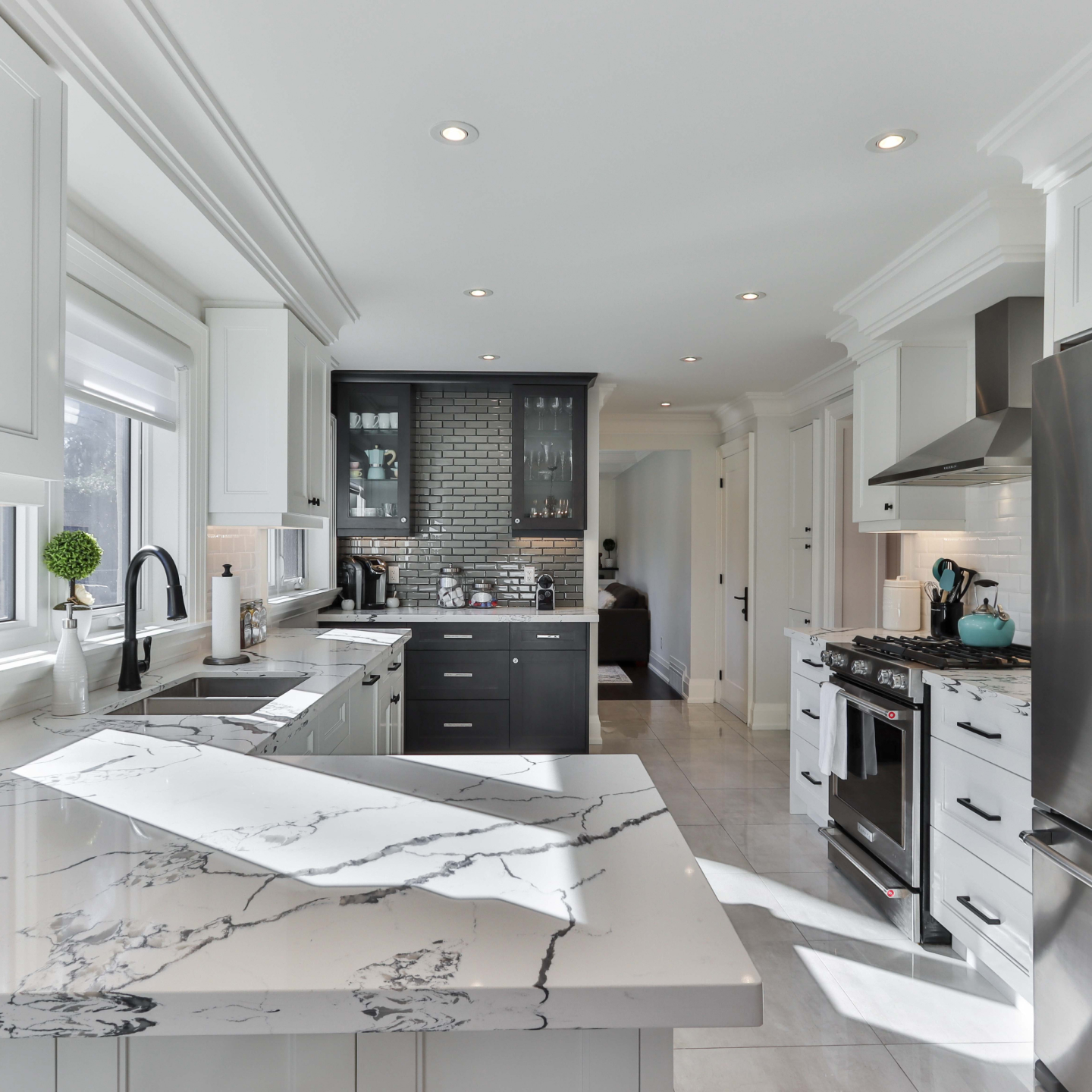 Granite countertops GMQ