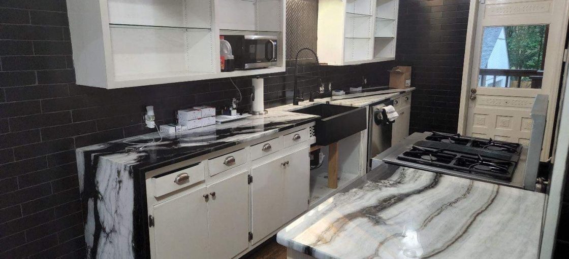 Granite countertops GMQ